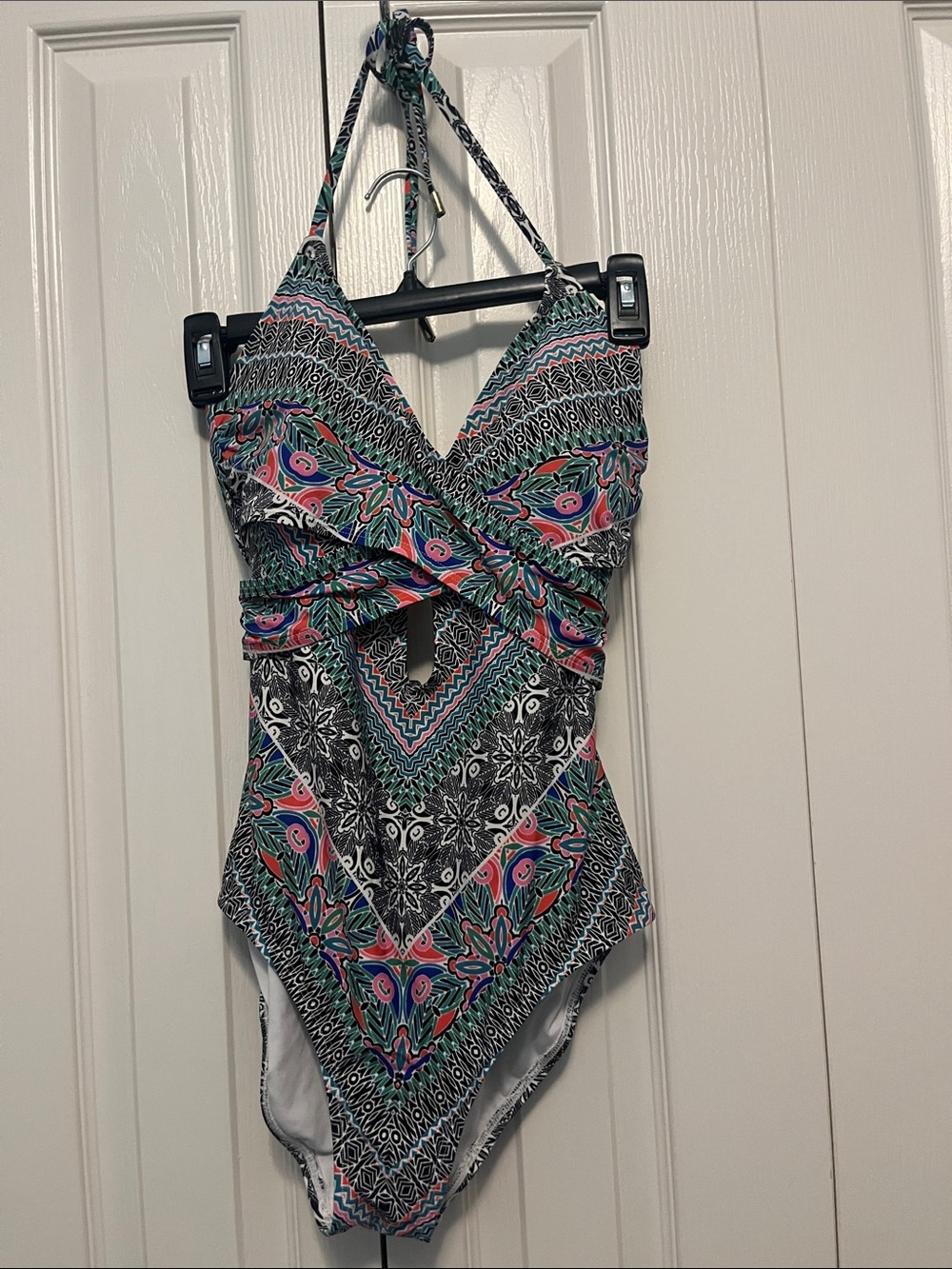 Laundry by Shelli Segal geometric bathing suit. Tie a neck.  Size medium